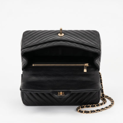 Heritage Quilted Chain Shoulder Bag